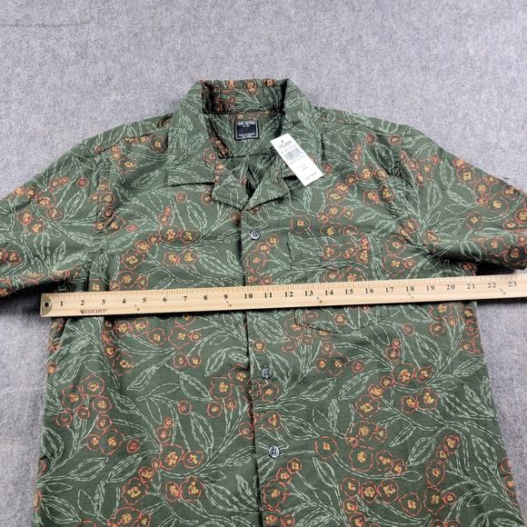 Todd Snyder Embroidered Floral Camp Shirt size M Olive Green Short Sleeve NWT - Picture 4 of 12